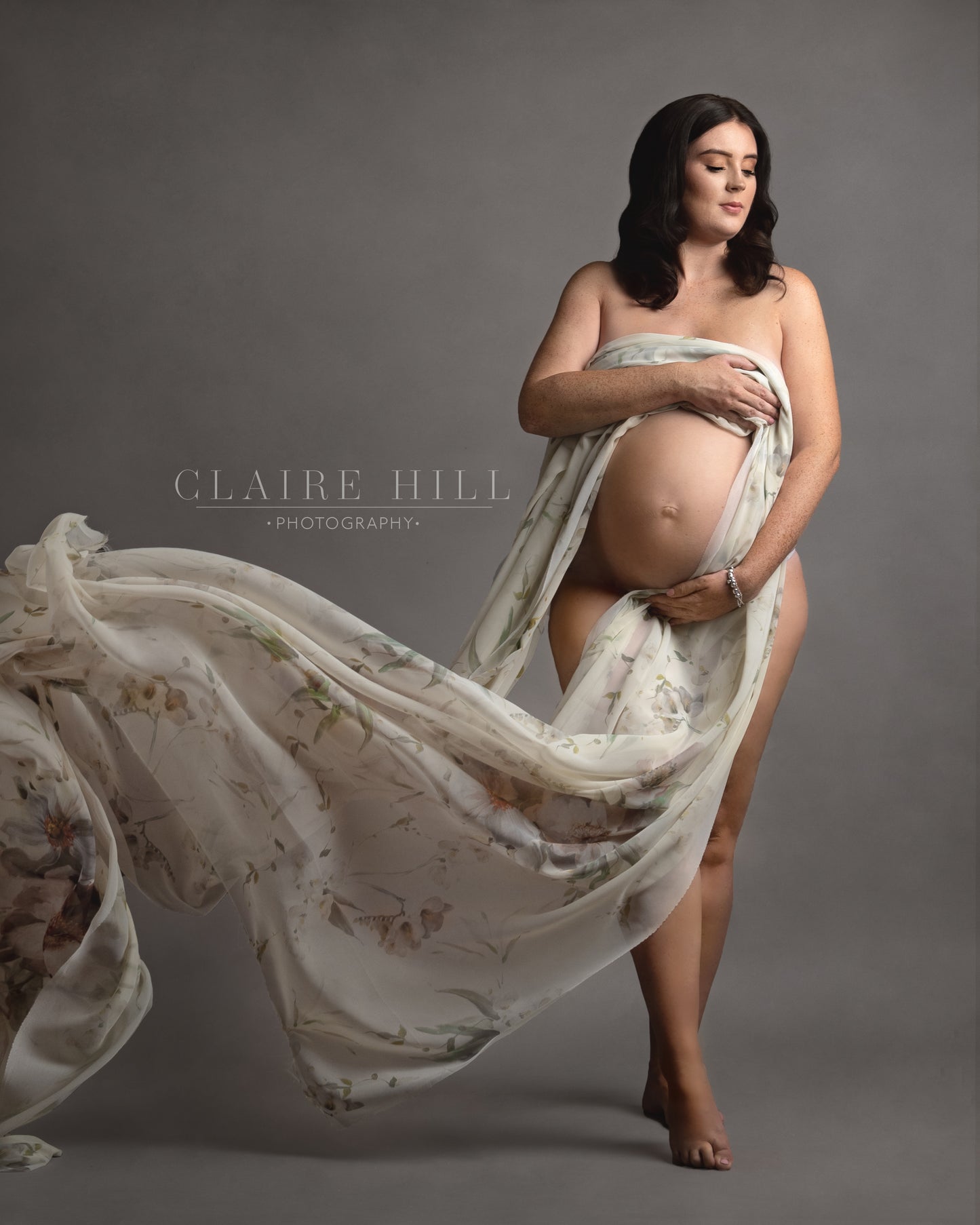 Fine art pregnancy photographer Claire Hill Photography based in Perton Wolverhampton Westmidands near Shropshire Birmingham and Staffordshire.