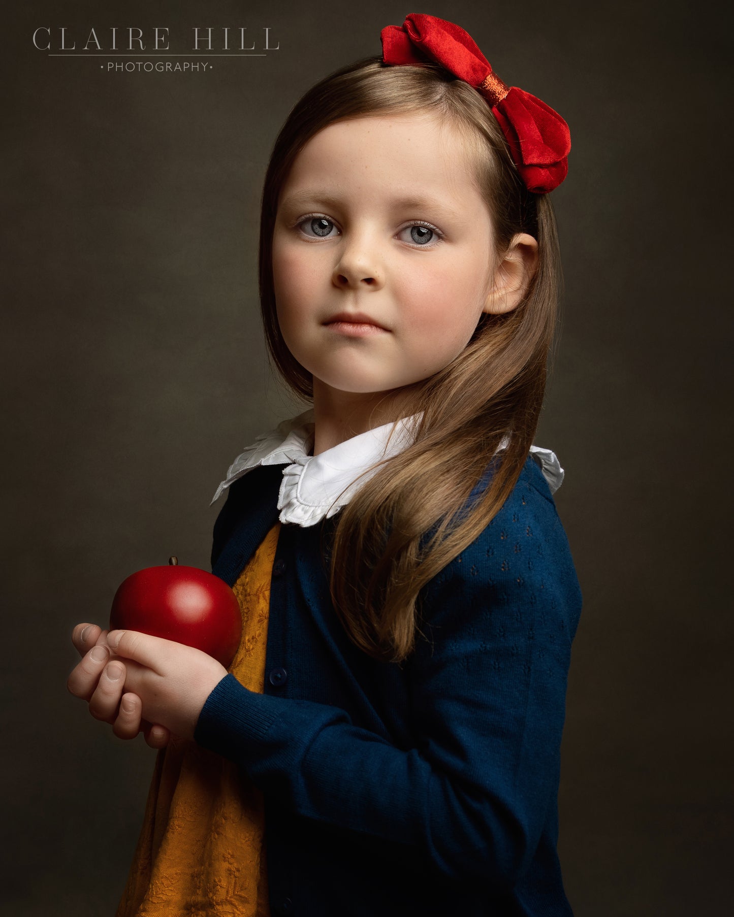 fairytail themed photoshoot by Claire Hill photography in the west midlands