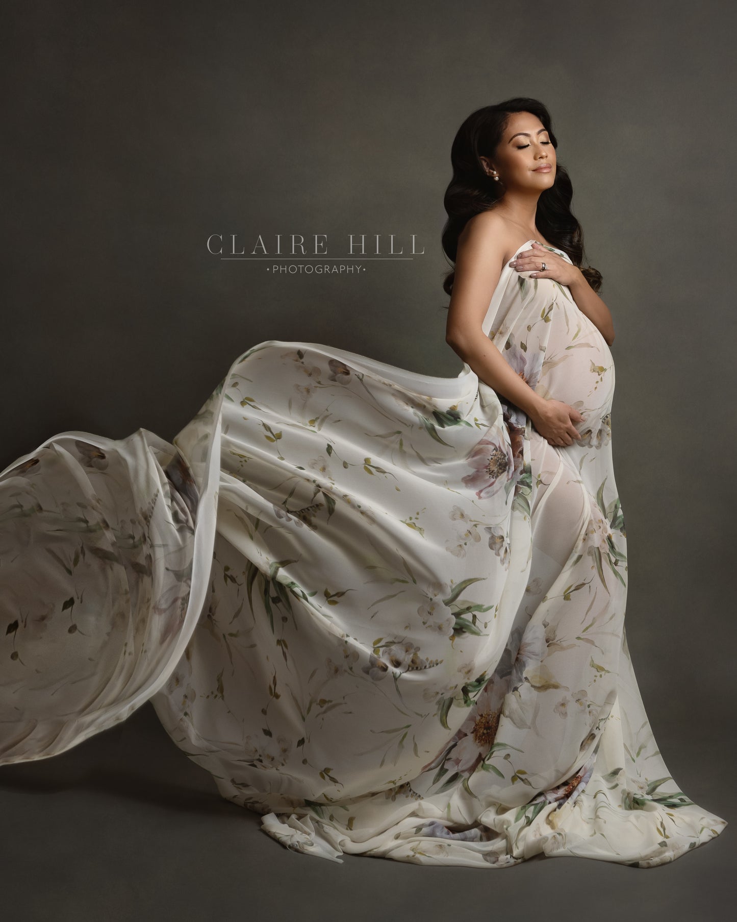 Fine art pregnancy photographer Claire Hill Photography based in Wolverhampton West midlands near Shropshire Birmingham and Staffordshire.